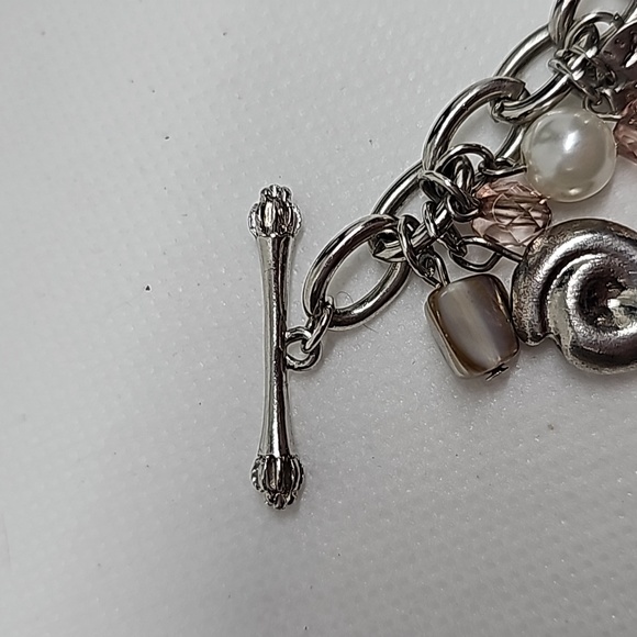 Silver Toned Shell Charm Bracelet With Real Shells - Picture 8 of 8